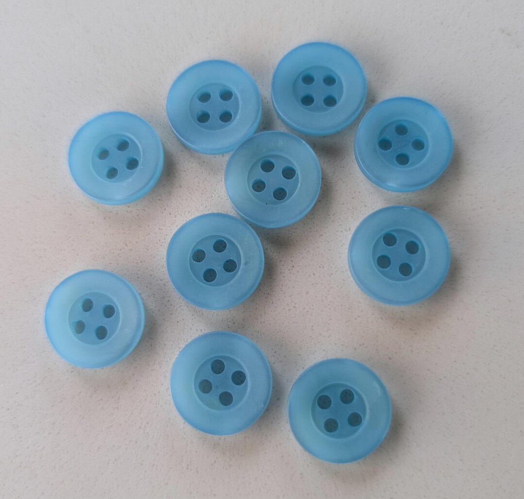 10 Light Teal 4 Hole Slope Rim Round Buttons Size 9/16