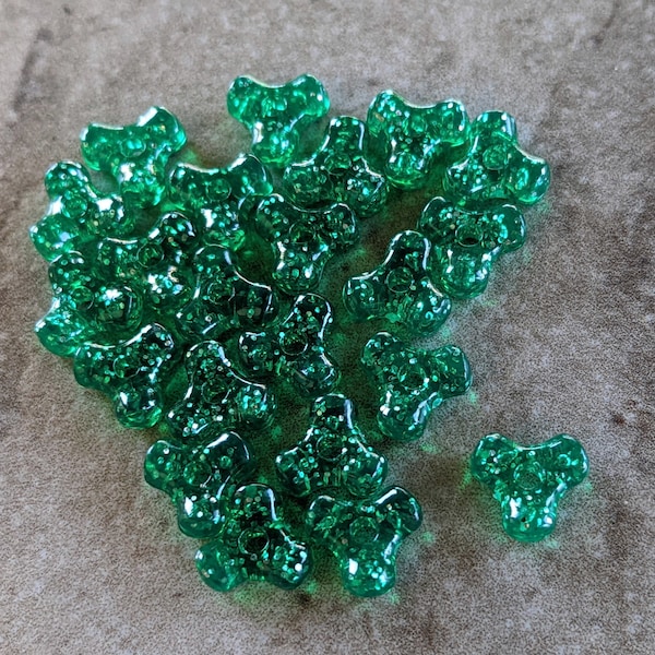 120 Green Glitter Tri Beads