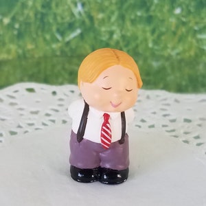 Bashful Boy Hallmark Merry Miniature Valentine 1995