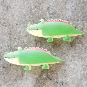 2 Gummy Alligator Flat Back Embellishment Buttons Size 1 3/8&quot;