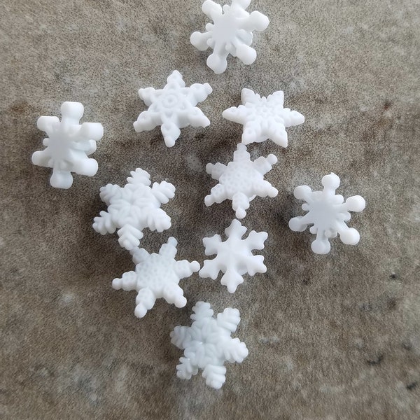 10 Mini Snowflake Shank Buttons. You choose the style