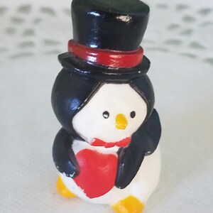 Penguin Hallmark Merry Miniature Valentine 1984