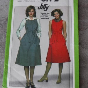 Simplicity Pattern 8192 Misses Jiffy Dress or Jumper Complete Uncut size 12