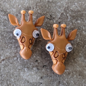 2 Google Eye Giraffe Shank Buttons Size 7/8&quot;