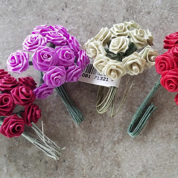 12 Satin Roses Size Miniature