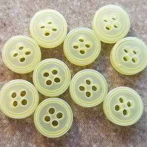 10 Tea Green Double Rim Round Buttons Size  7/16&quot;