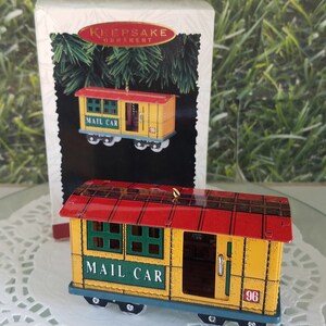 Yuletide Central Hallmark Ornament 1996