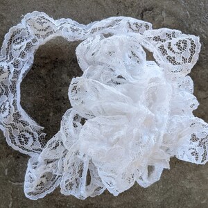 Vintage White Rosy Ruffled Flower Lace 3 yards