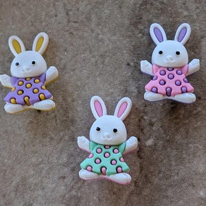 2 Polka Dot Bunnies Shank Buttons Size 3/4&quot; Crafting Sewing You choose the color