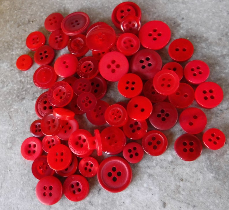 Sale Choose your color 100 Bulk Assorted Medium to Small Round Multi Size Crafting Buttons Red