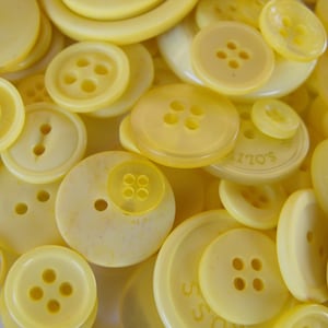 Lemon Yellow, 100 Bulk Assorted Round Multi Size Crafting Sewing Buttons