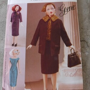 Vintage Vogue Doll Pattern 7223 - Uncut, Complete