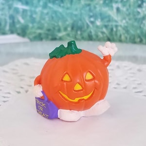 Pumpkin Merry Miniature Halloween 1992