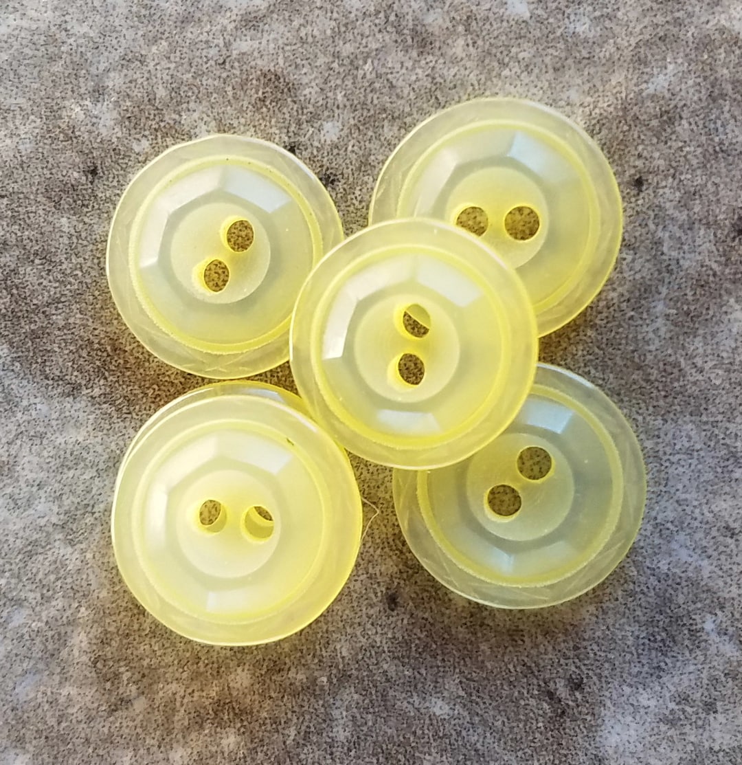6 Yellow Chipped Bubble Center Round Buttons Size 7/16 - Etsy Österreich