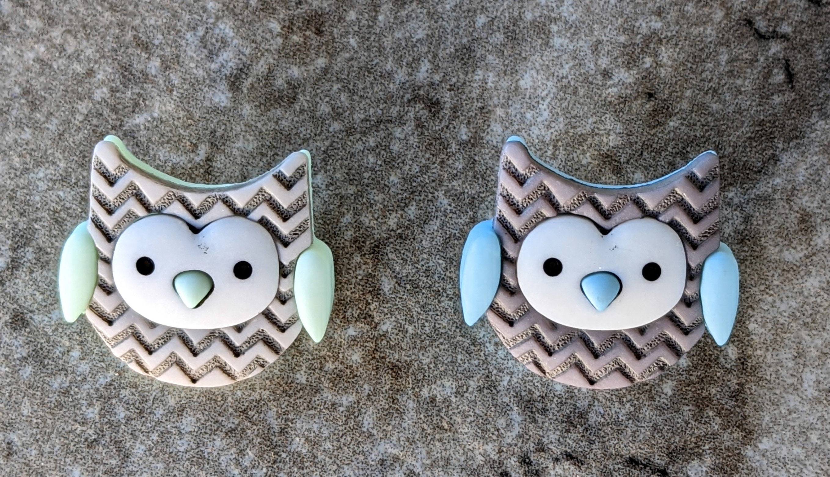 2 Baby Gray Owl Shank Buttons Size 3/4"