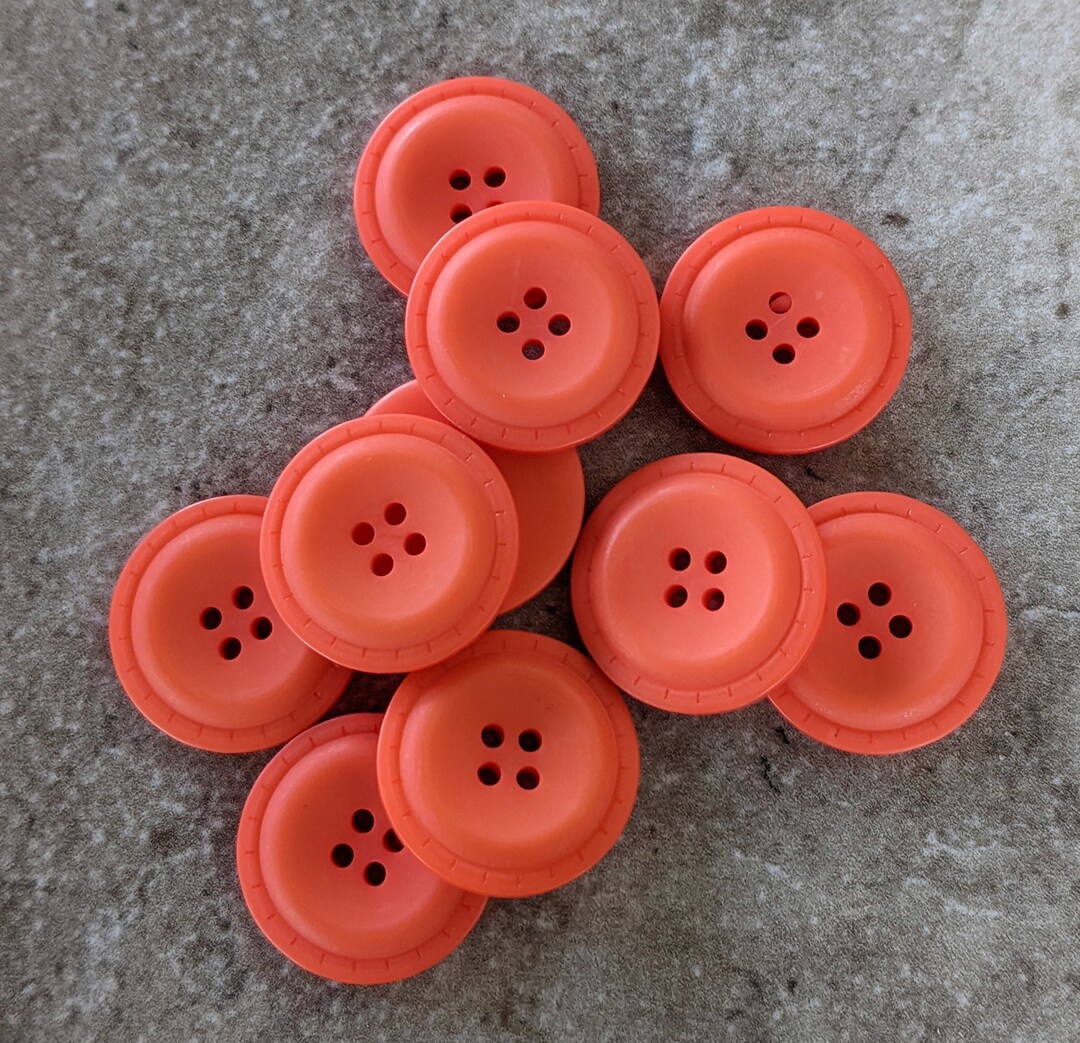 10 Orange Ticked Edge Round Buttons Size 15/16