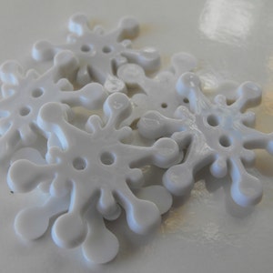 White 2 Hole Dotted Snowflake Buttons You choose the size