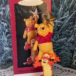 Winnie the Pooh and Tigger Hallmark Ornament 1995