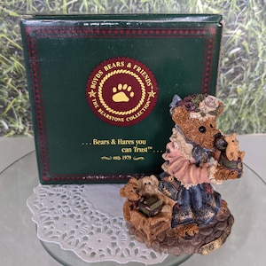 Boyds Bears and Friends The Collector