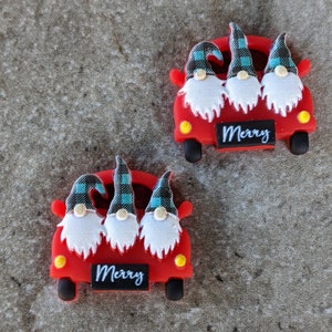 2 Christmas Car Gnomes Flat Back Buttons Size 1 5/16"