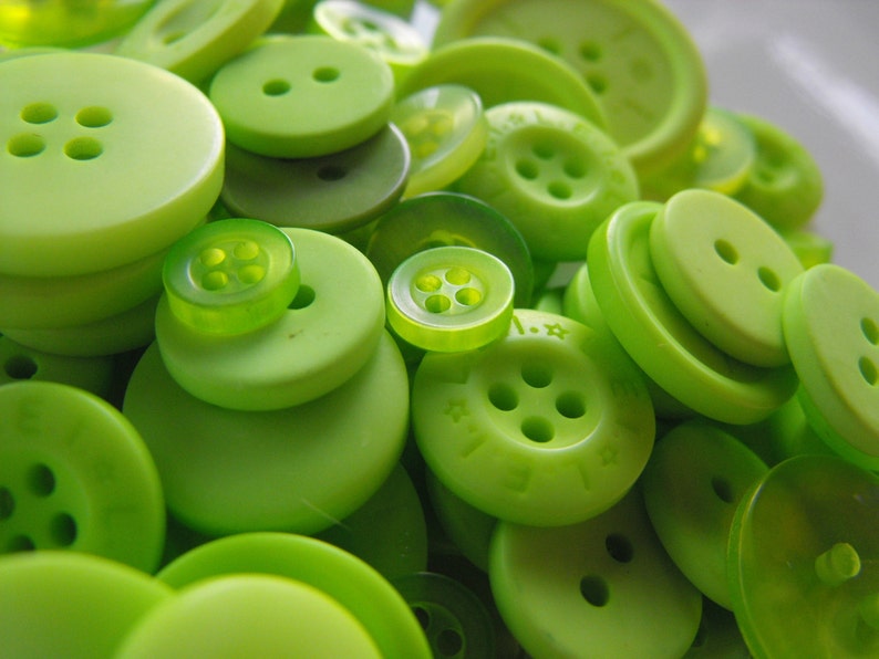 Spring Green Buttons 100 Bulk Assorted Round Multi Size Etsy