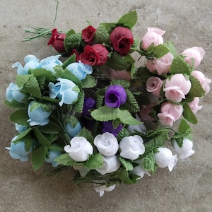 Silk Roses Size Miniature
