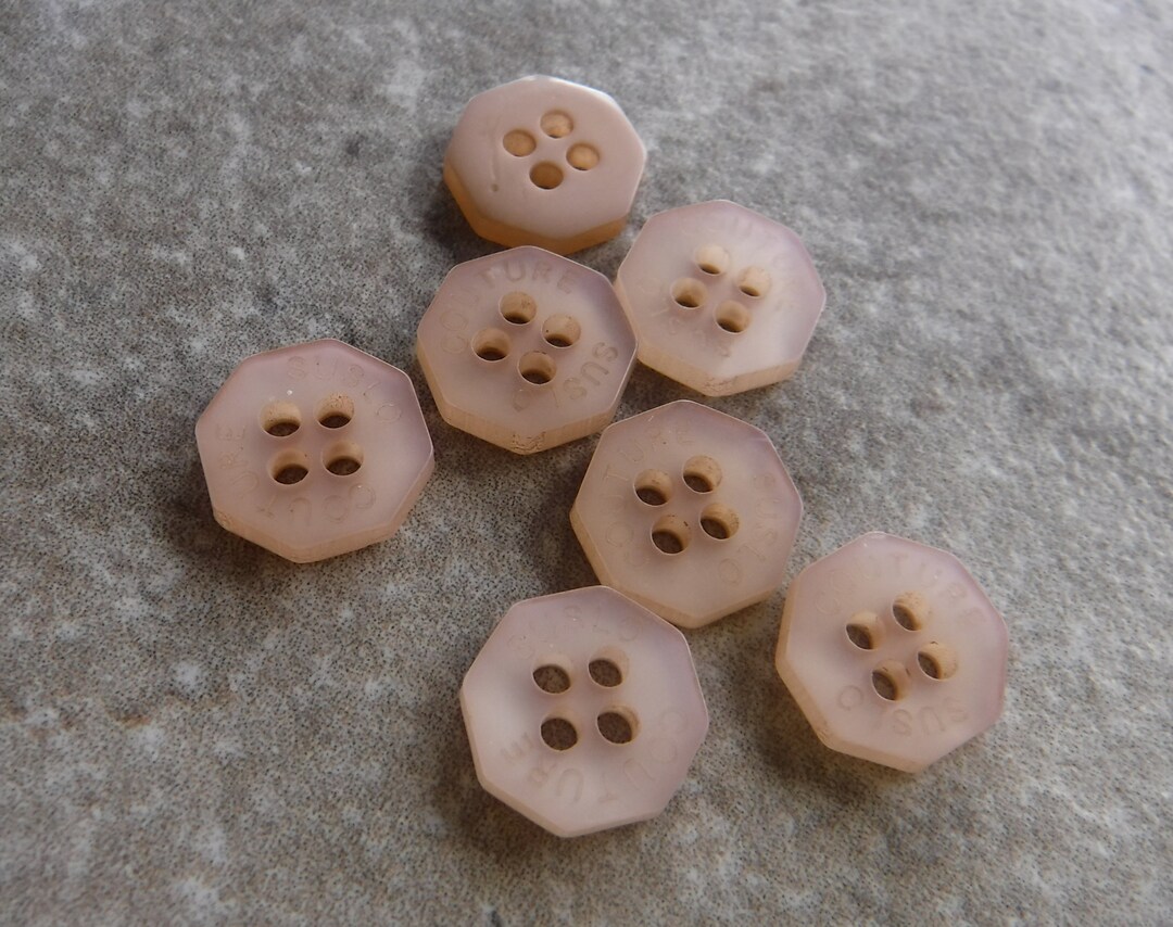 19 Tan Stop Sign Buttons Size 3/8