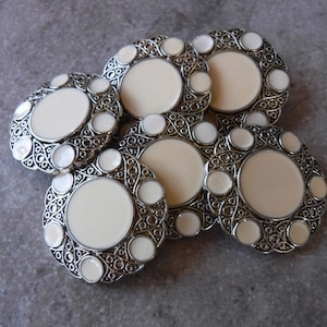 6 Silver Cream Dot Flower Extra  Large Round Shank Buttons Size 1 1/2&quot;