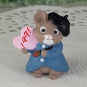 Artist Mouse Hallmark Merry Miniature Valentine 1991
