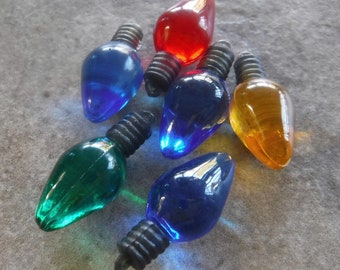 6 Christmas Lights Buttons Size 1 1/16"