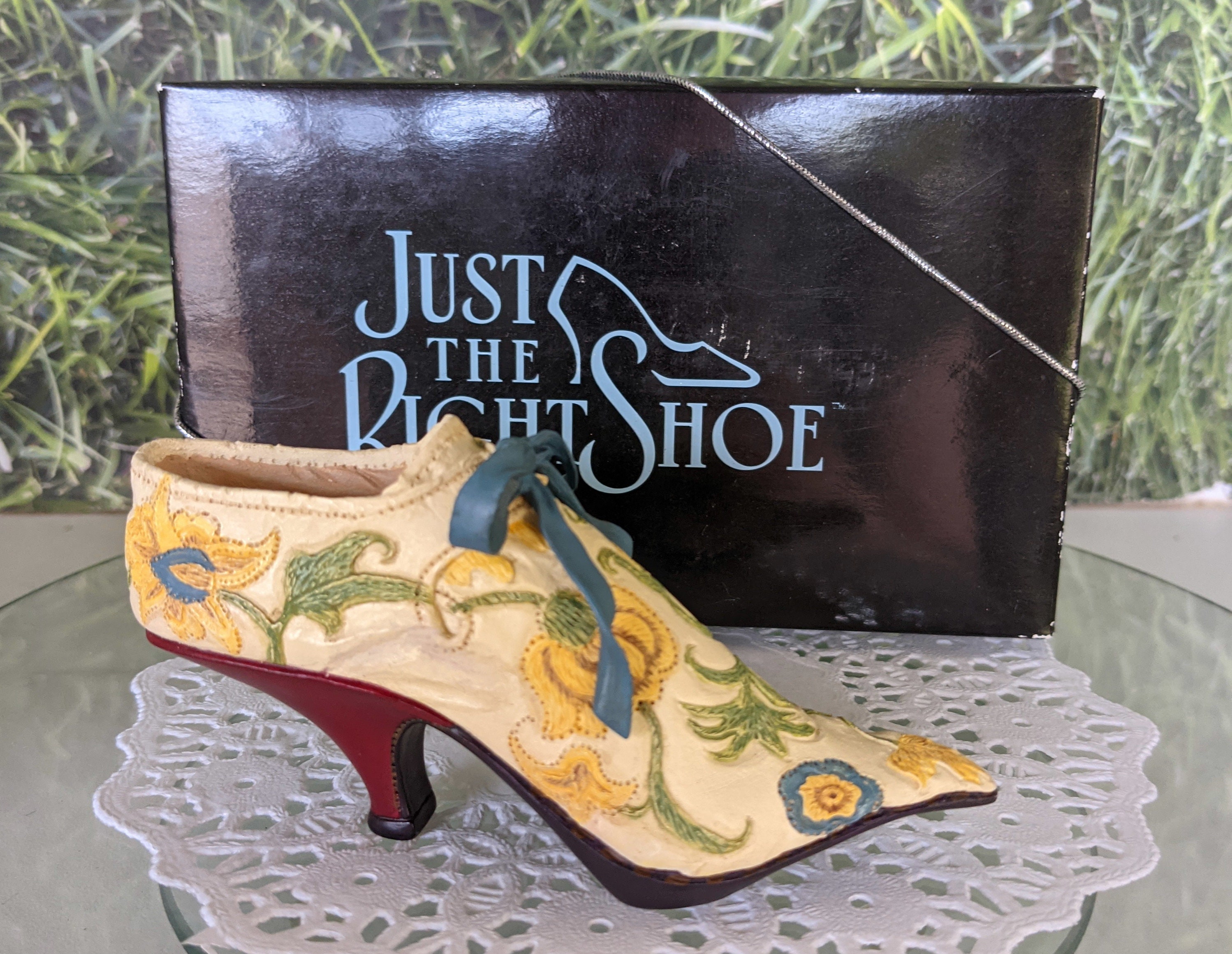 Just the right shoe hotsell display