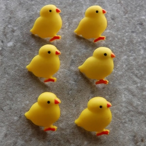 6 Baby Chicks Shank Buttons Size 9/16&quot;