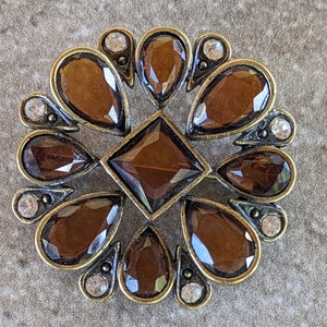 Vintage Brown Amber Flower Brooch Pin Costume Jewelry