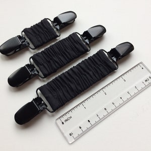 The Original Blackclip. Clothing Cinch Clip, Sweater Clip, Dress Clip. Fastener accessory for loose shirts. Stretchy Clasp for tailored look image 3