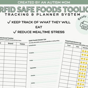 Può includere: Un set di tre tazze in ceramica con finitura opaca e macchiettata. Ogni tazza presenta un colore diverso: azzurro, crema e grigio. Le tazze hanno un design semplice e moderno, perfette per caffè o tè.