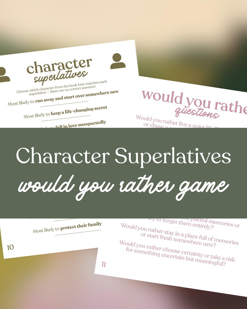 K&ouml;nnte beinhalten: Ein Satz wei&szlig;er Karten mit Text f&uuml;r ein Spiel. Die Karten haben Text, der "Character Superlatives" und "Would You Rather" Fragen lautet. Der Hintergrund ist ein verschwommenes Gr&uuml;n und Braun.