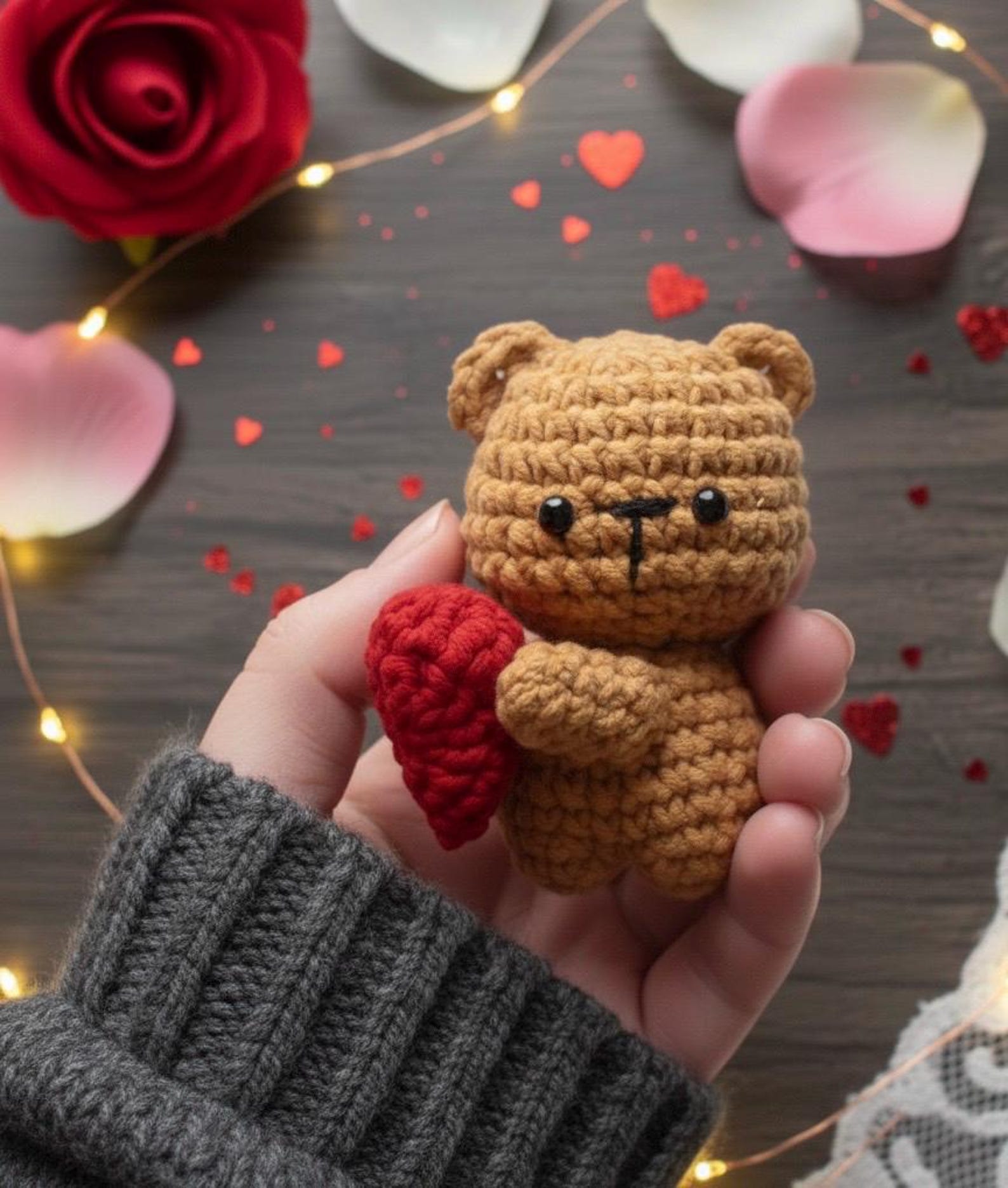 Crochet Bear Keychain Hugging Heart – Handmade Amigurumi Gift, Cute ...