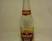 1942 Ruppert Knickerbocker Beer Jacob Ruppert New York, N.Y. , 12 Ounce IRTP Paper Labeled Beer Bottle