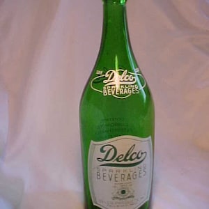 1960 Delco Sparkling Beverages Delco Products Inc. Fall River, Mass., Green ACL Painted Label Crown Top 28 ounce Soda Bottle, No.2