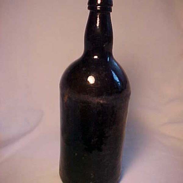 c1850-60s Black Glass Utility Bottle Dark Olive Amber with an applied lip and early Base, Great for Civil War Prop Decor, No.3