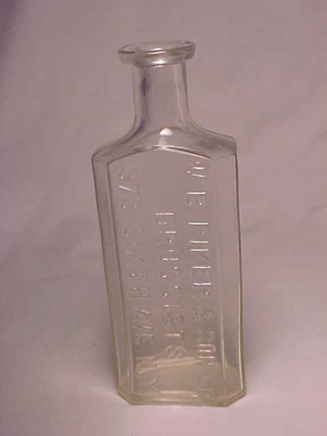 C1890s W. B. Riker & Son Co. Druggists New York, N.Y., Cork Top Clear