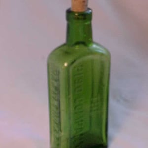 c1890s trade Piso's mark The Piso Company Hazeltine & Co., Cork Top Emerald Green Blown Glass Cure Bottle, Drug Store Decor, Window Decor