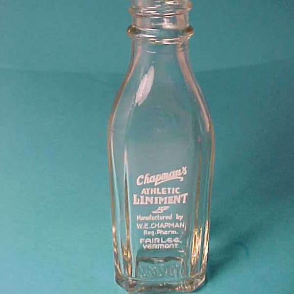 c1930s Chapman's Athletic Liniment manufactured by W. E. Chapman Reg. Pharm. Fairlee, Vermont, screw top Athlete's Medicine Bottle 1 oz