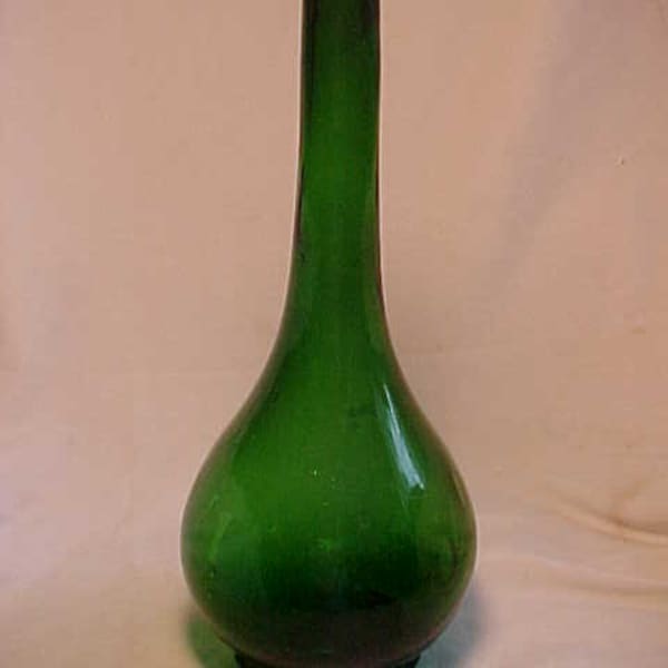c1890s Creme De Menthe Quart Size Cork Top Emerald Green Blown Glass Bulbous Back Bar Bottle, Man Cave Decor, Back Bar Decor No.2