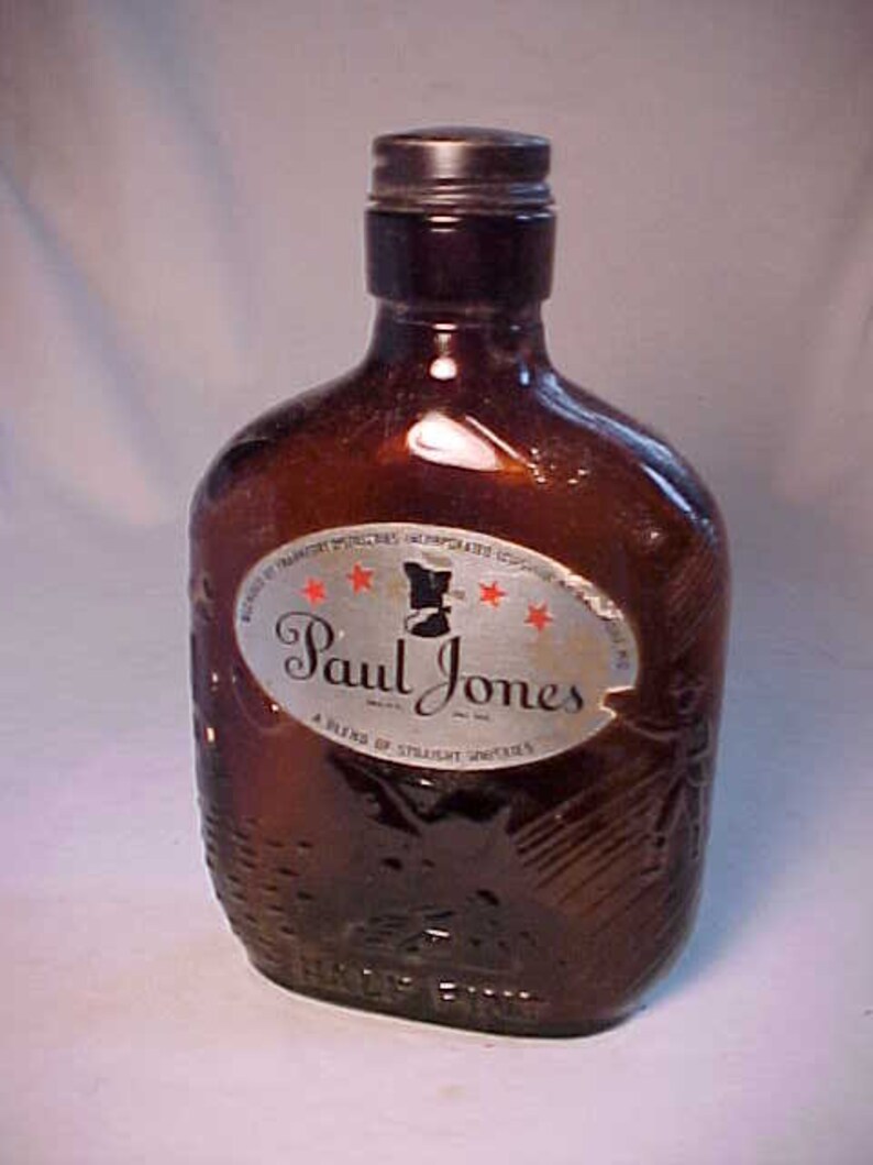 1942 Paul Jones Straight Whiskies blended by Frankfort Distilleries Louisville, Kentucky, Amber Glass screw top Whiskey Bottle Flask image 1