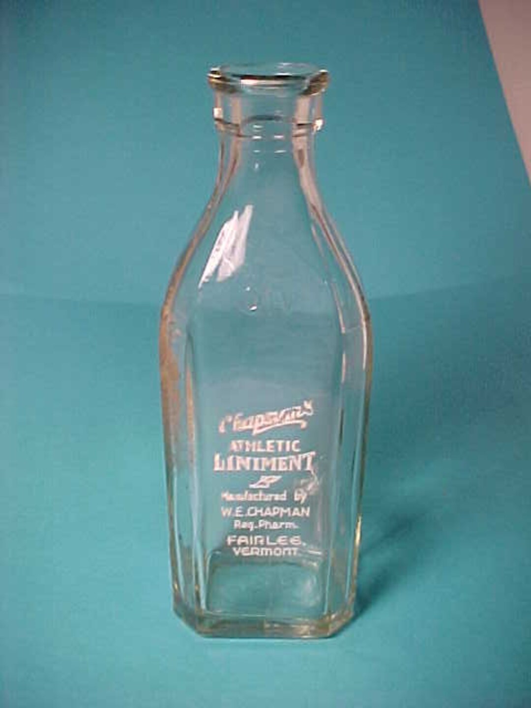C1930s Chapman's Athletic Liniment Manufactured by W. E. Chapman Reg