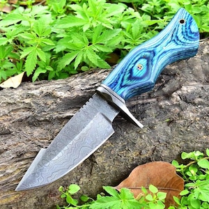 Handmade Damascus Gut Hook Knife, Skinning & Hunting Blade, Outdoor Survival Knife, Personalized Gift for Him | Anniversary or Birthday Gift