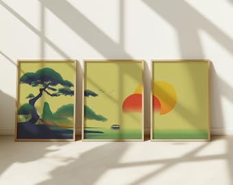 Könnte beinhalten: Drei gerahmte Kunstdrucke mit japanischem Landschaftsthema. Die Drucke zeigen stilisierte Szenen mit Bäumen, Bergen, einem Boot und Sonnen in Grün-, Gelb-, Orange- und Blautönen. Die Rahmen sind hellholzfarben.