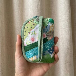 Green hade Coin Purse – Quilted Zipper Pouch, Small Makeup Bag, Cute Fabric Wallet, Gift for Women