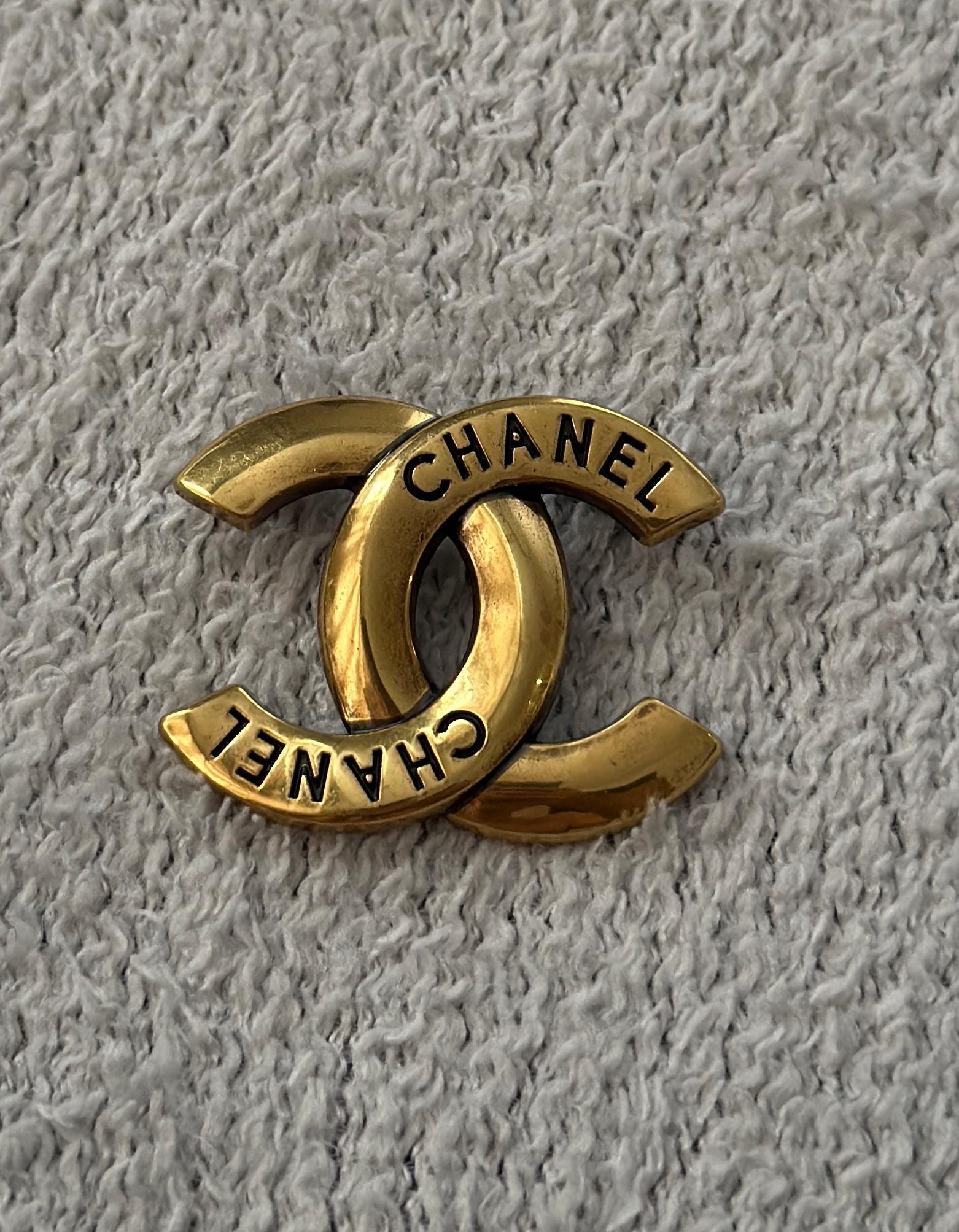 Chanel buttons - Etsy 日本